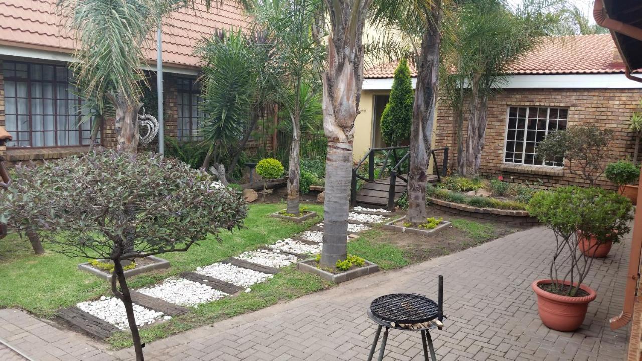 Kalahari Guest House Witbank Exterior photo